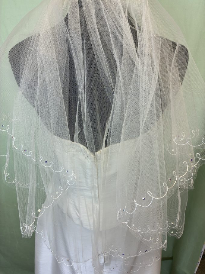 Hip veil - Scallop Edge and Diamanté Detail