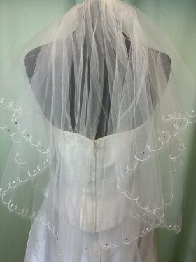 Hip veil - Scallop Edge and Diamanté Detail