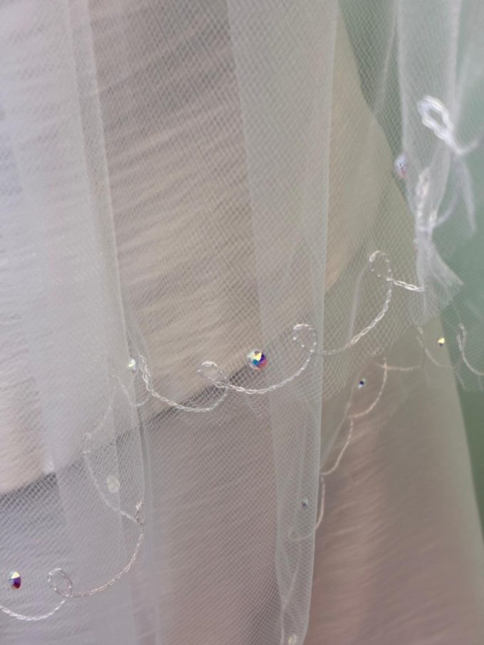 Hip veil - Scallop Edge and Diamanté Detail