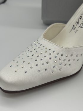 bridal shoes size 5.5 (38.5)