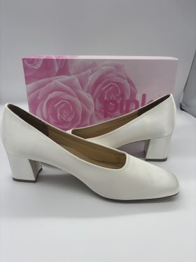 Blossom Bridal Shoes - Ivory size 7