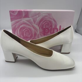 Blossom Bridal Shoes - Ivory size 7