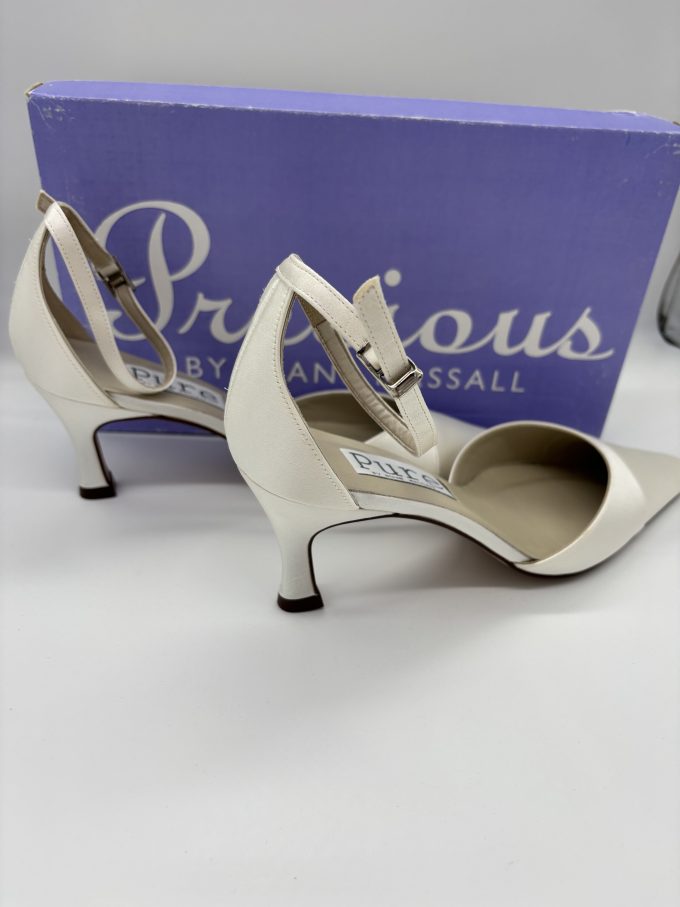 Ivory satin Bridal Shoe  - Size 5
