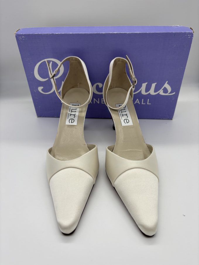Ivory satin Bridal Shoe  - Size 5