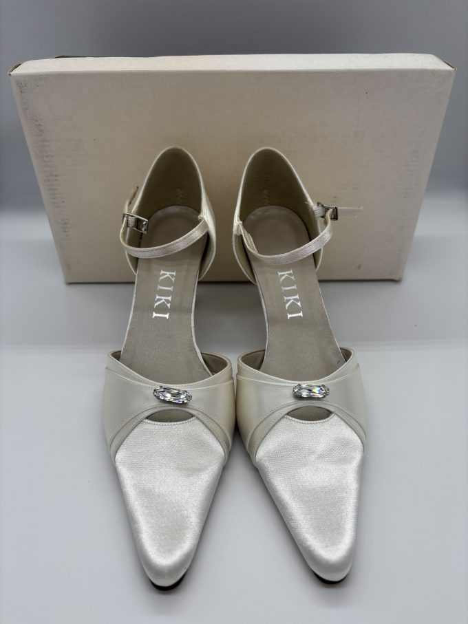Moonstone Bridal Shoe - size 5.5