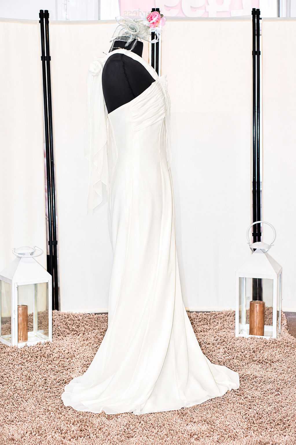 Special Day Halterneck Wedding Dress with Floral Detail – Size 14 – WD006