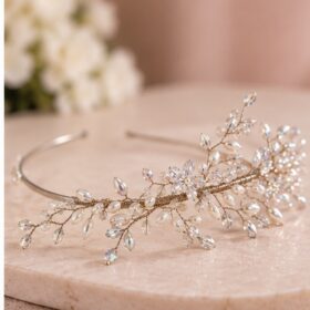 Asymmetrical pearl-style beaded bridal tiara – detail photograph